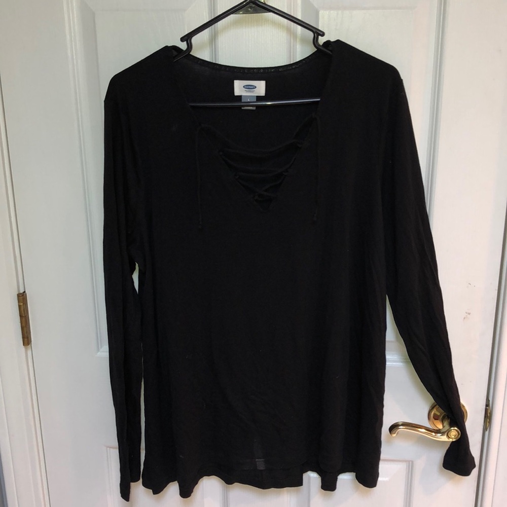 Black cross cross long sleeve